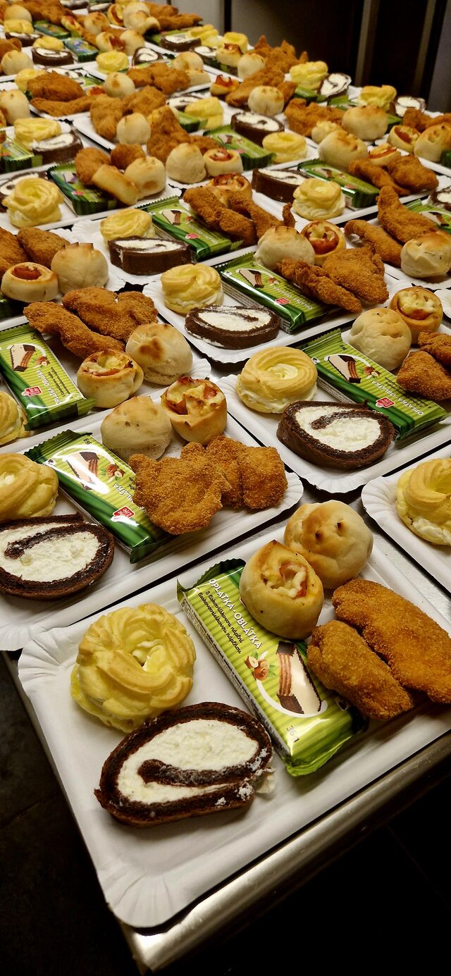 Narozeninové tácky