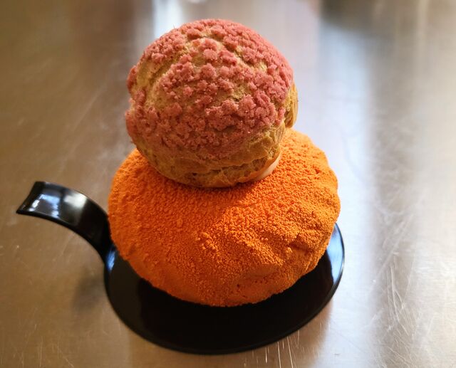 Duo génoise bavaroise framboise et petit choux ganache chocolat inspiration framboise 