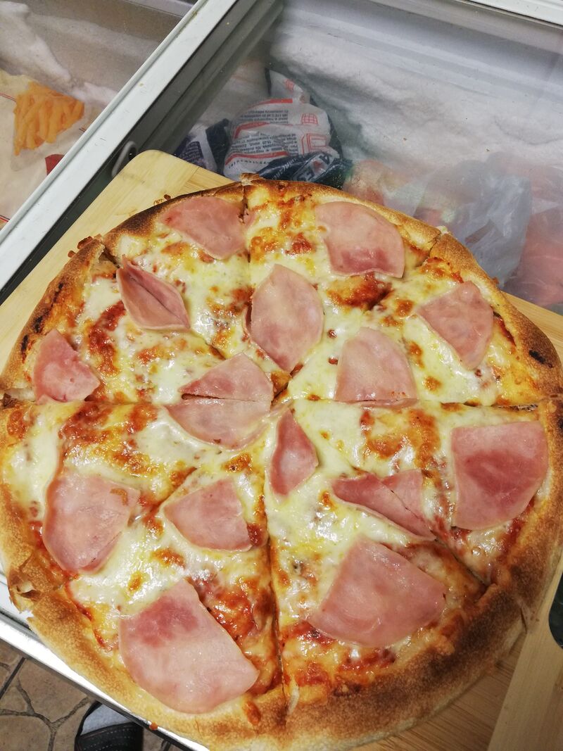 Pizza Margarita+szynka