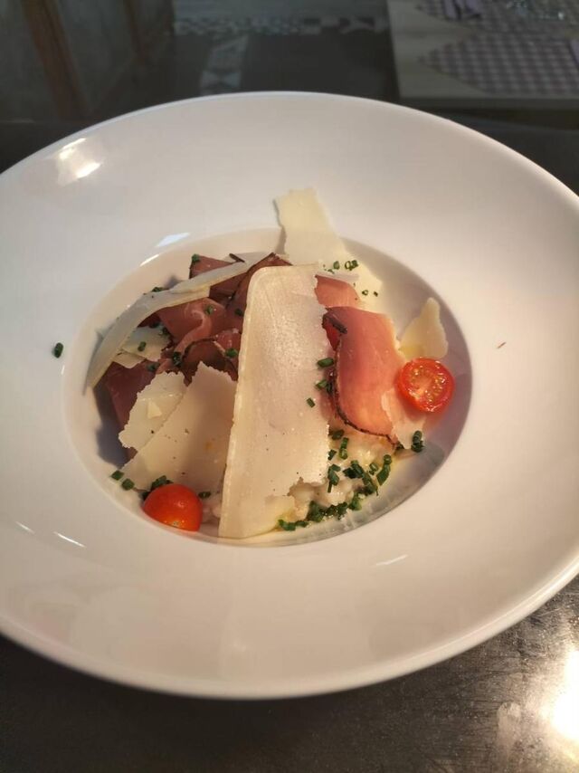 Risotto crème de truffe et pétales de speck