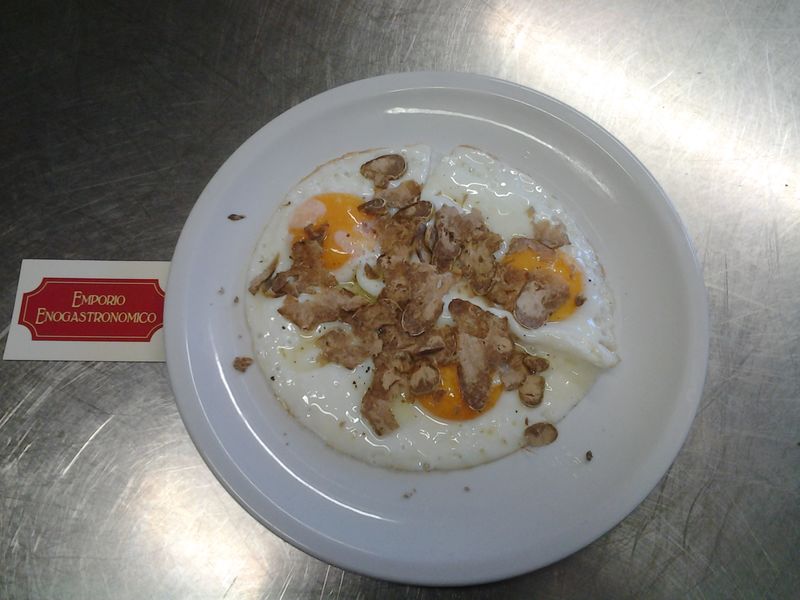 uova e tartufo bianco d'alba