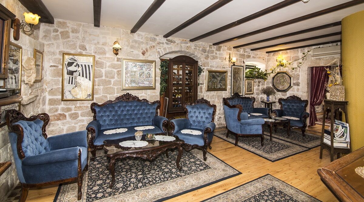 Reception - Meeting hall
