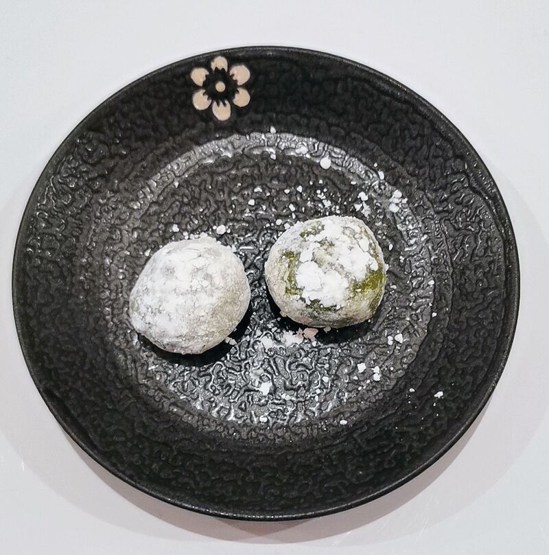 223. Reiskugel mit Kräuter