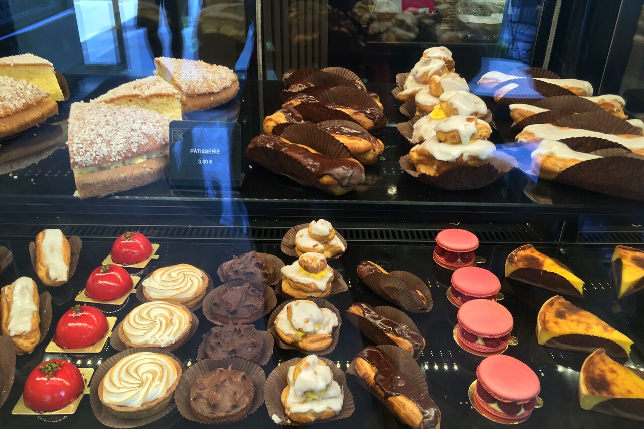 Pâtisseries hautes en couleurs