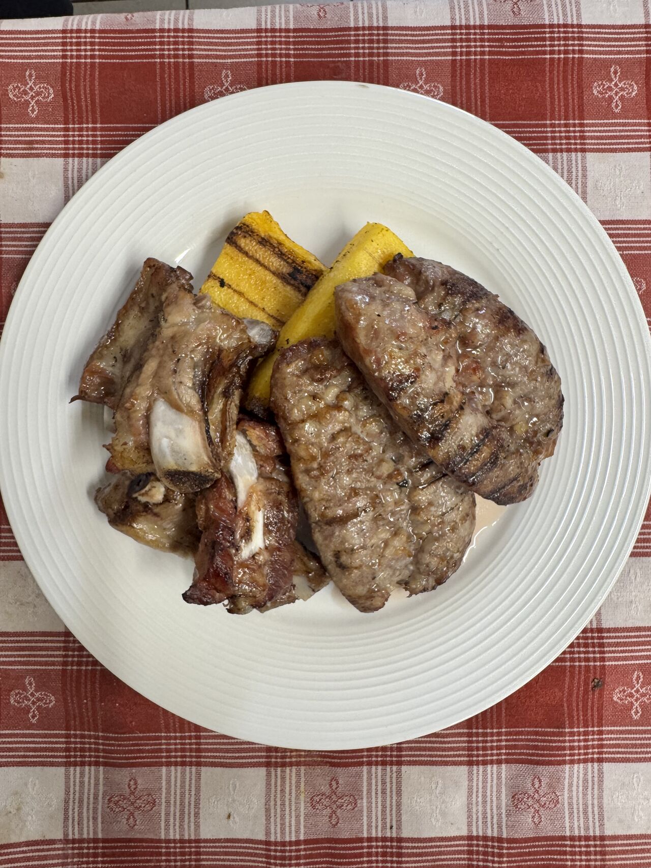 Costicine e salsicce