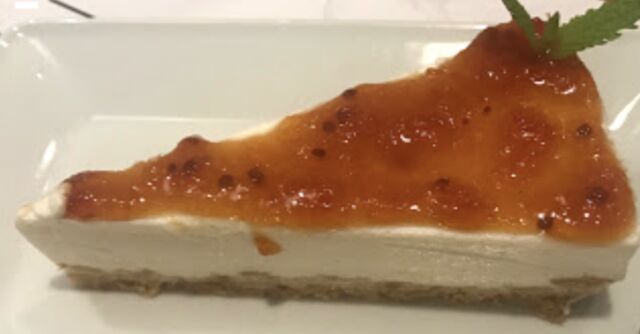Cheesecake com doce da casa (surpresa!!!)