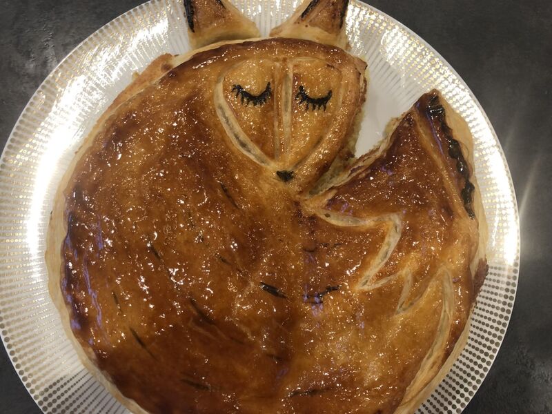 Galette Renard à la crème d'amandes .