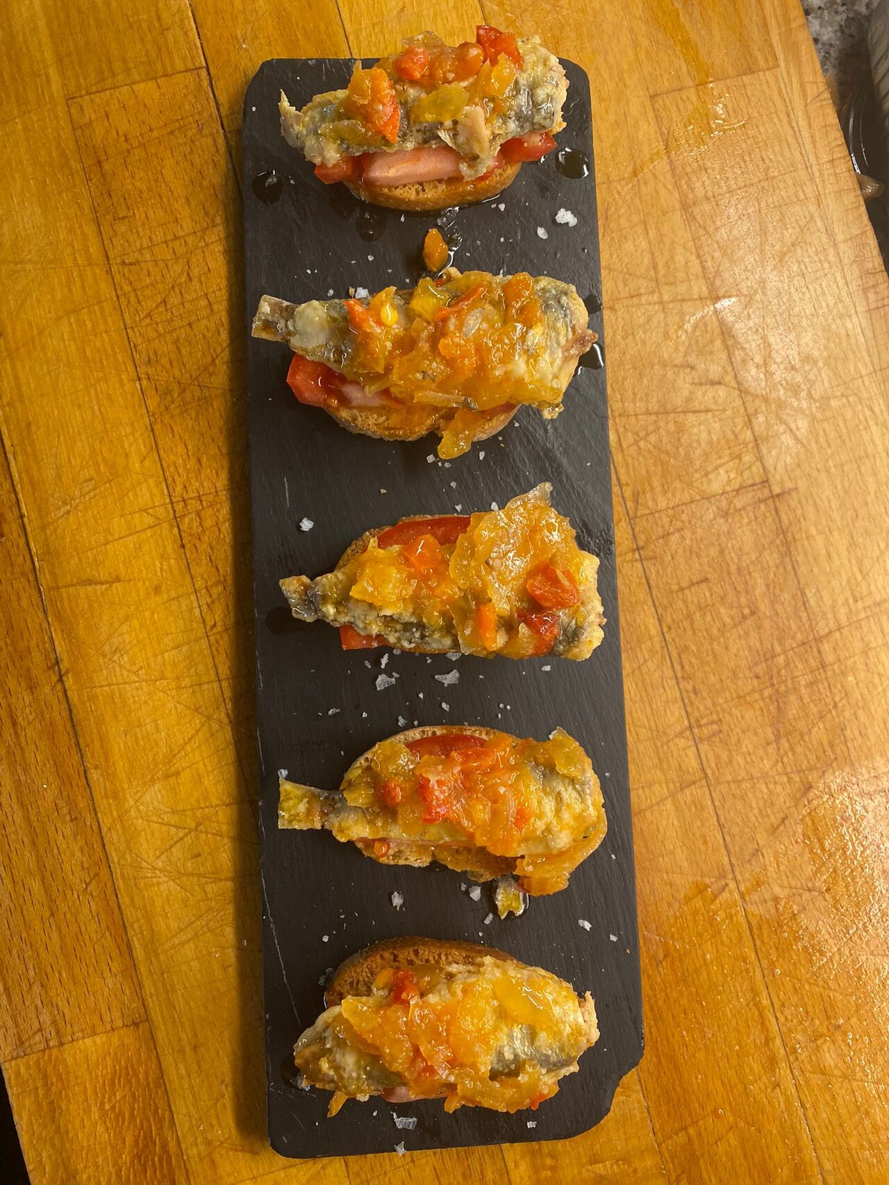 Sardinetes confitades xouba