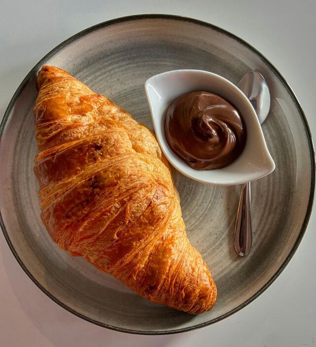 Butter Croissant+Nutella 