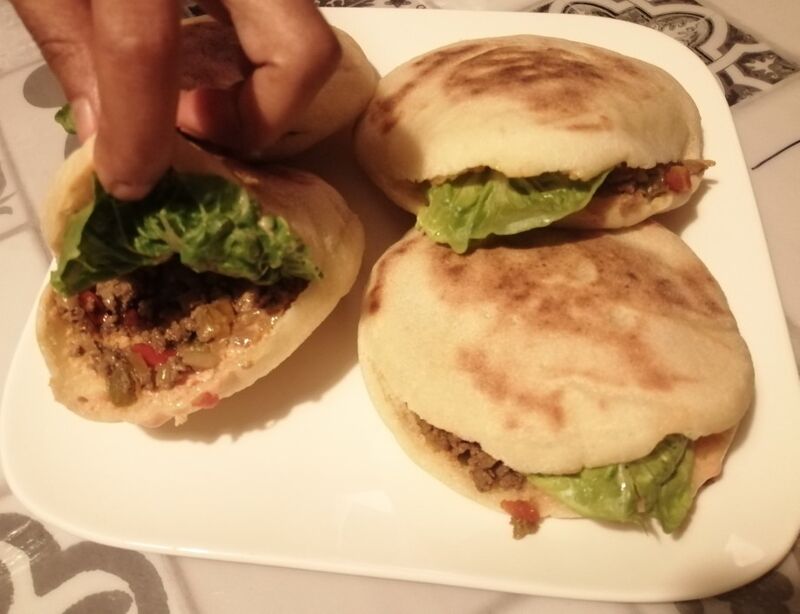 Batbout farcis à la méthode des petits 