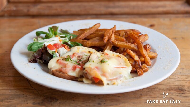 Toast aux légumes grillés gratiné au Maroilles