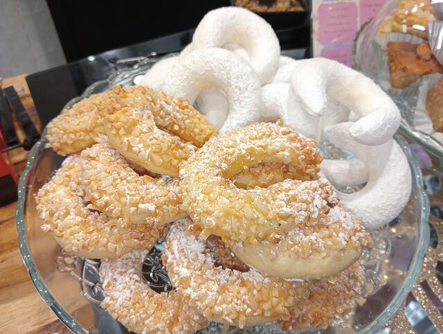 Cornes de gazelles aux amandes 