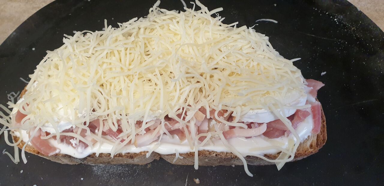 Tartine flambée
Gratinée 