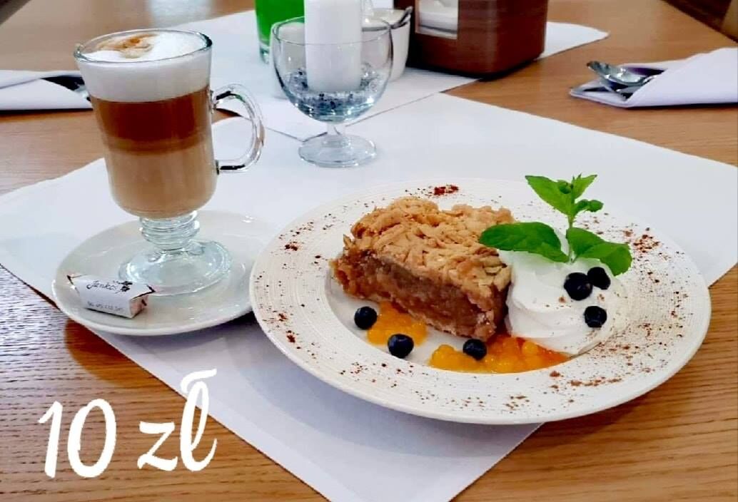 SZARLOTKA I PYSZNE LATTE 