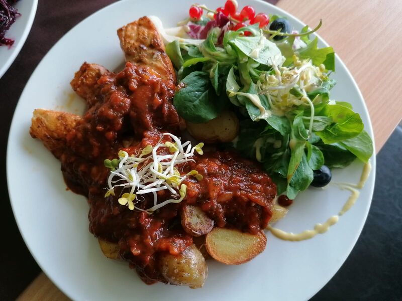 Dreierlei Fisch mit Knoblauch-Tomatensauce