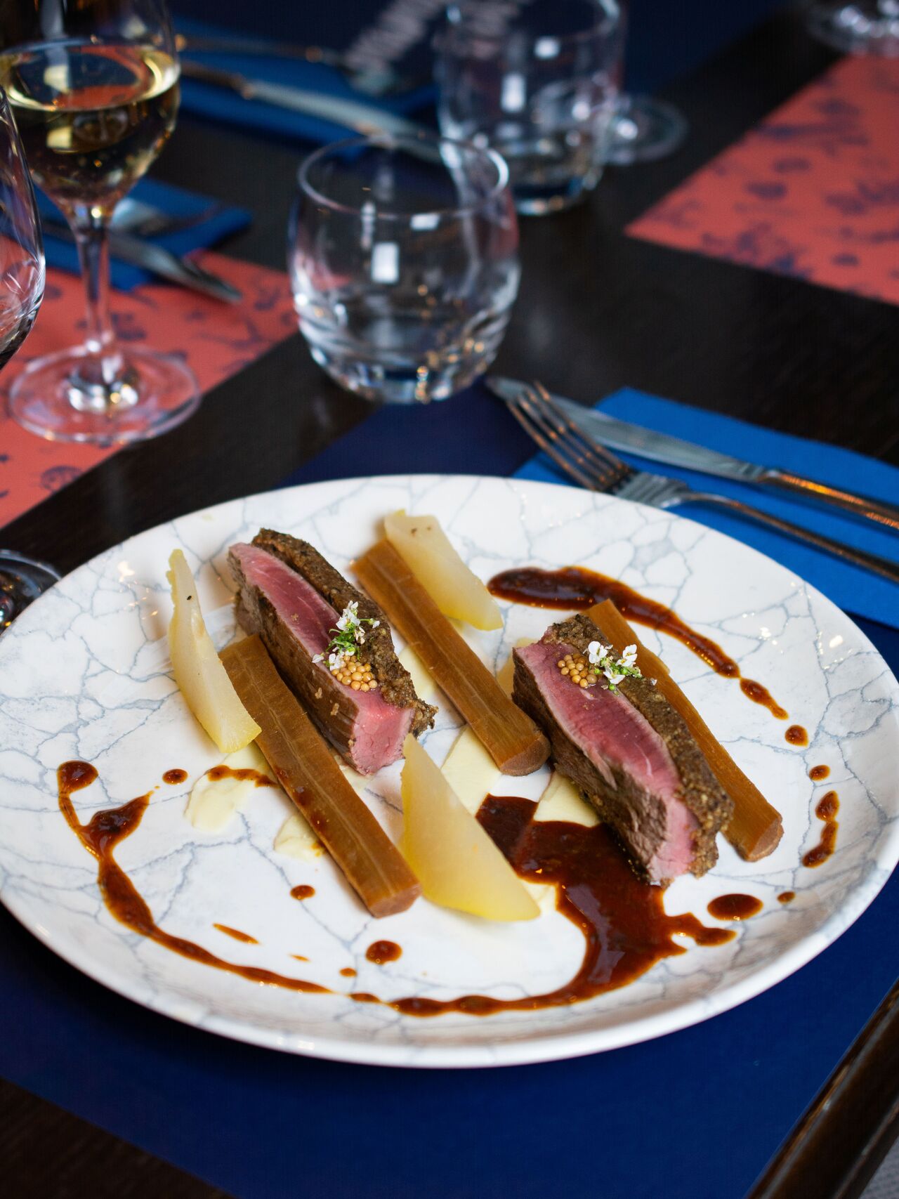 Boeuf et salsifis, sauce au café