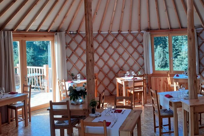 La Table Des Champs Saint Romain Les Atheux