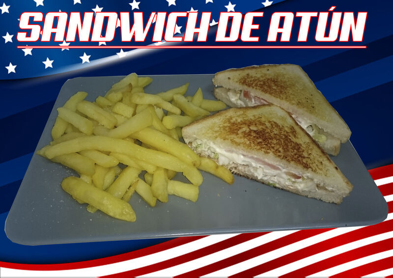 Atún, Lechuga, Tomate Natural y Mayonesa.