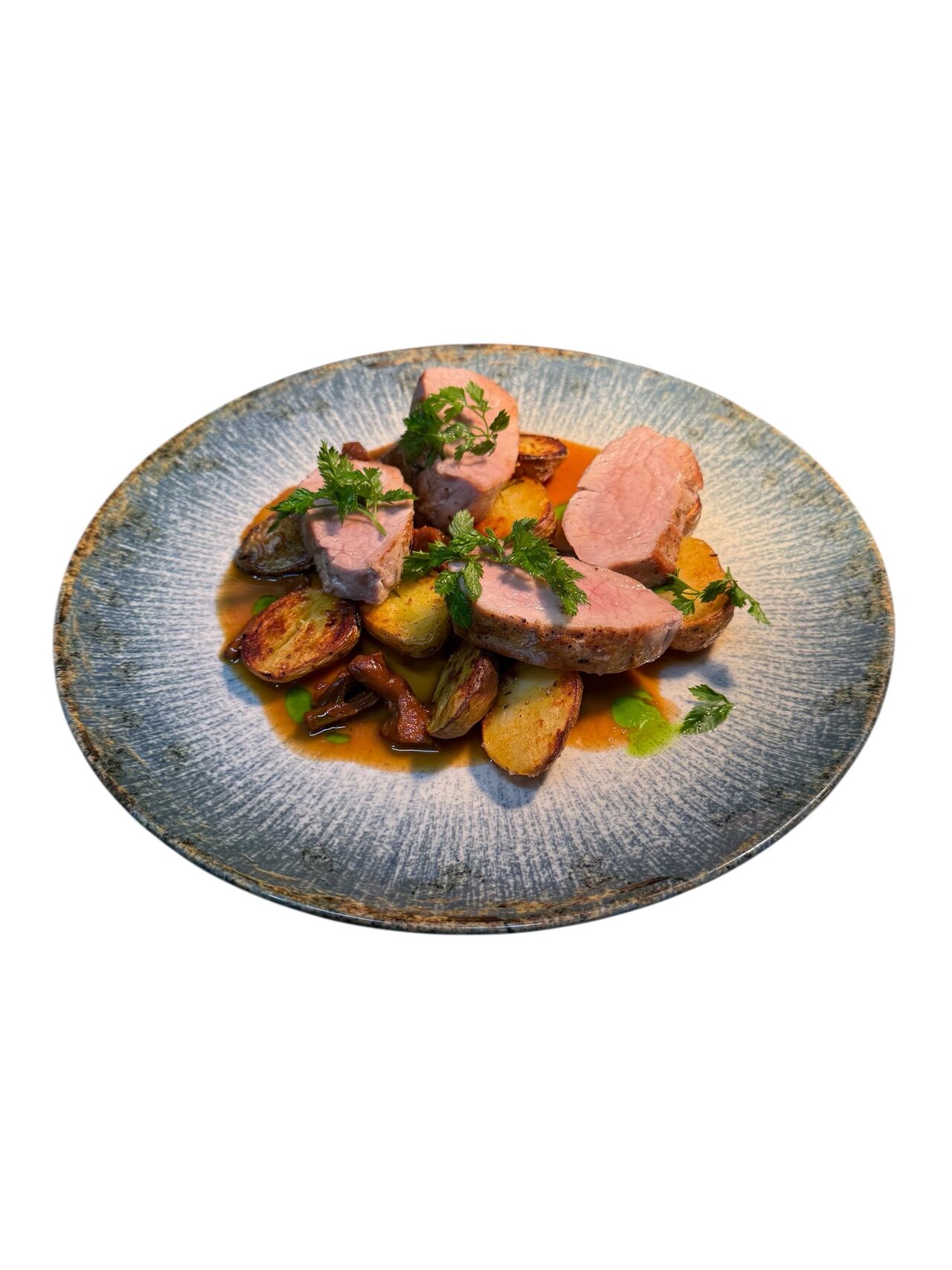 Medailonky z vepřové panenky, lišková omáčka, brambory grenaille 