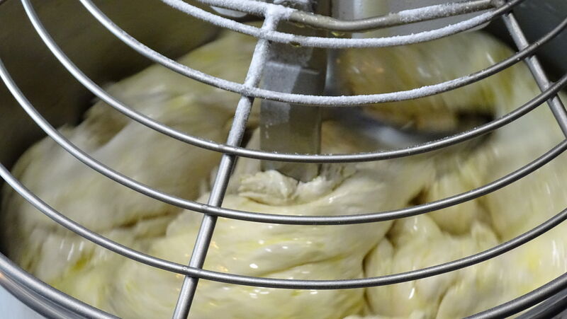 Préparation pâte à pizza artisanale 