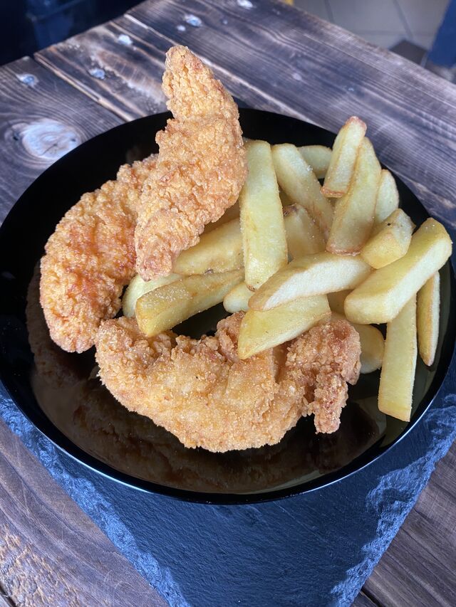 Stripsy z kurczaka + frytki z ziemniaków 