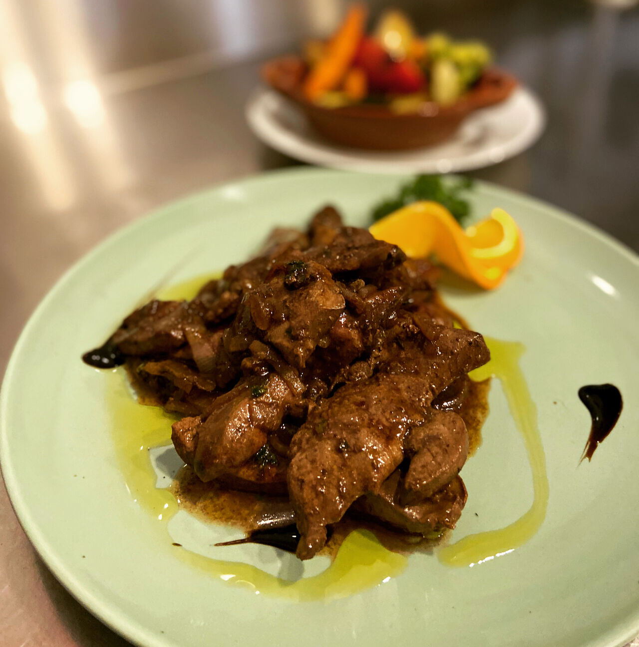 Die Kalbsleber nach venezianischer Art ist eine von unseren vielen Spezialitäten!