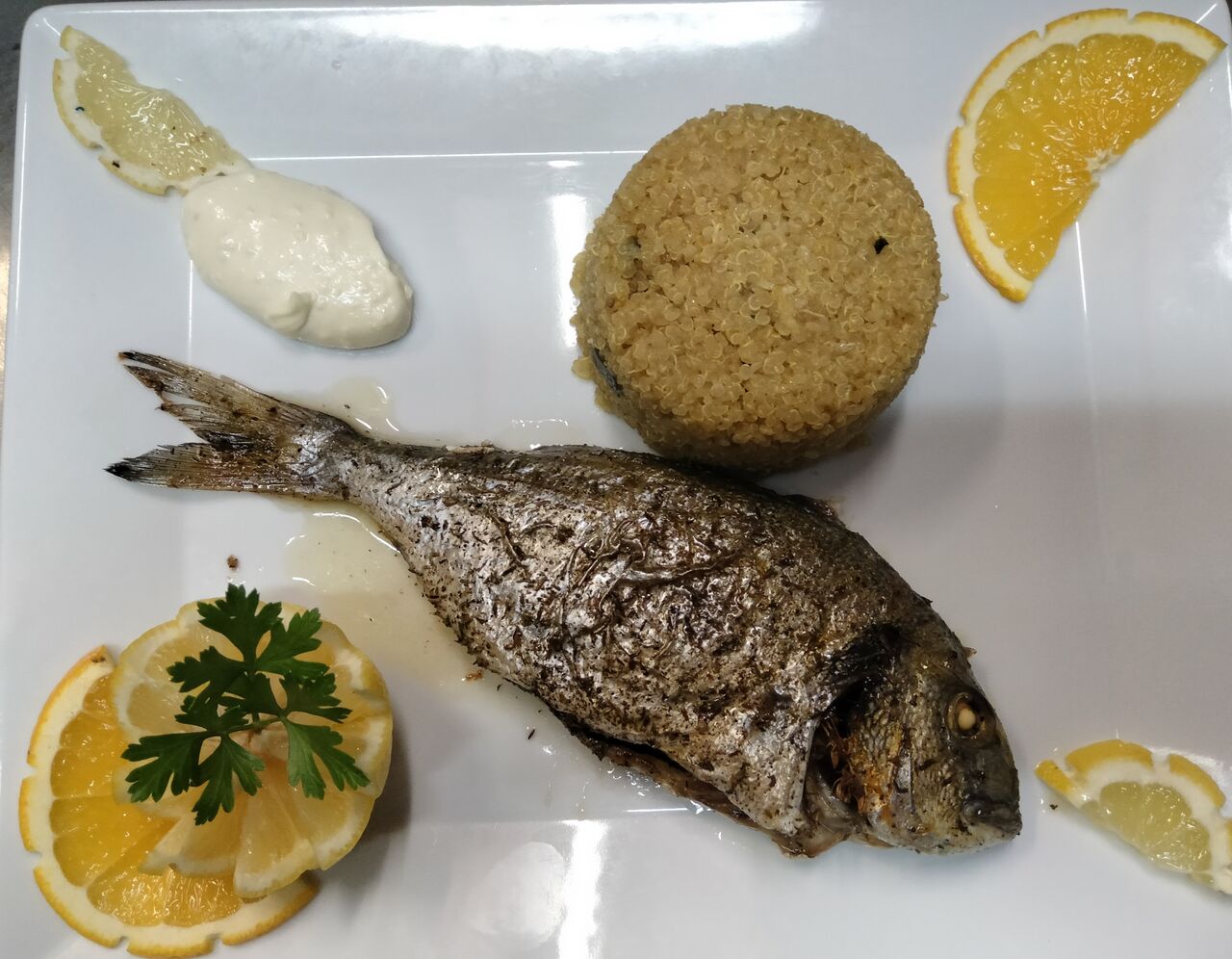 Daurade sauvage et son risotto de quinoa 