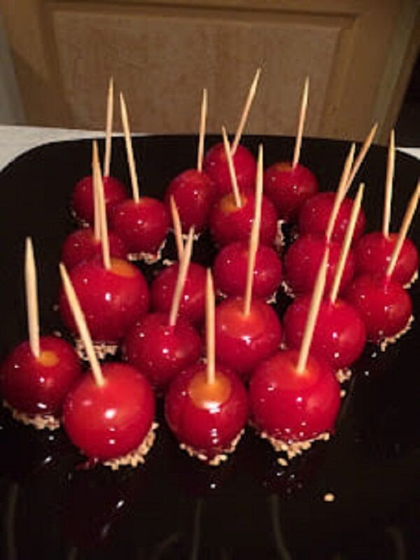 Pomme d'amour apéritif à la tomate ou au foie gras 