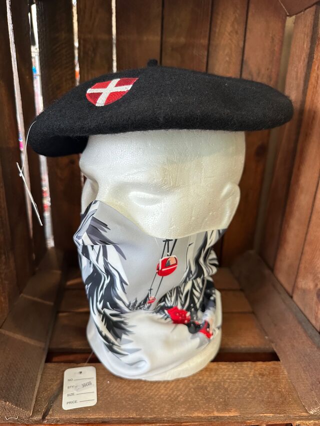 Berêt Savoyards et cache cou.