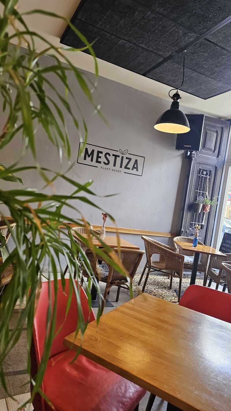 Comedor interior Mestiza