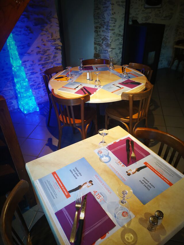 - Salle de Restaurant -