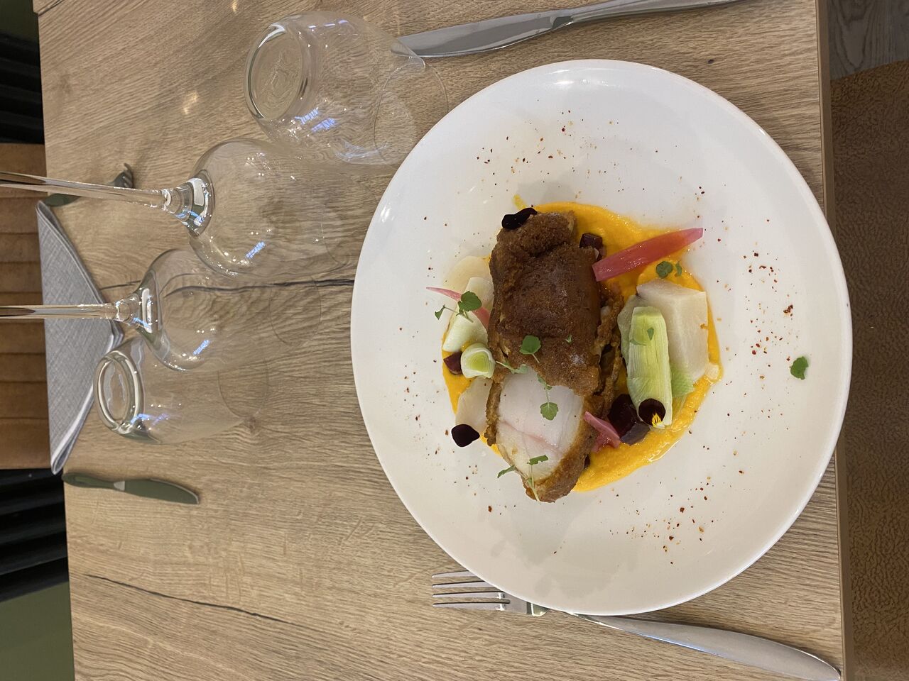Lotte en croûte de tandoori et ses légumes croquants