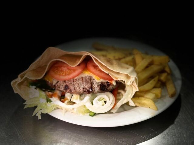 Hamburguesa Afgana con pan de pita