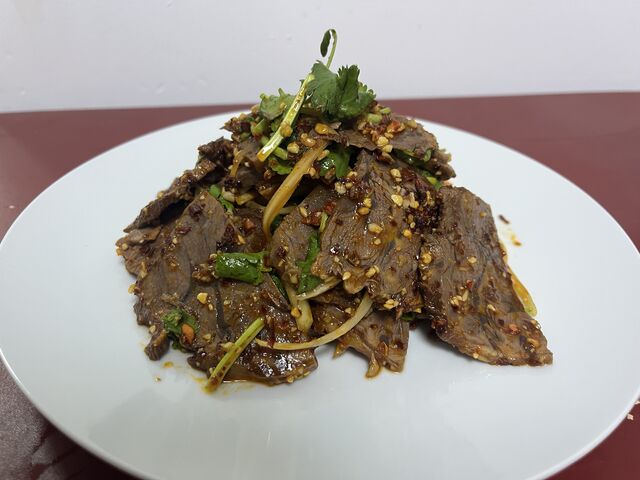 Salade de bœuf froid aux cacahuètes