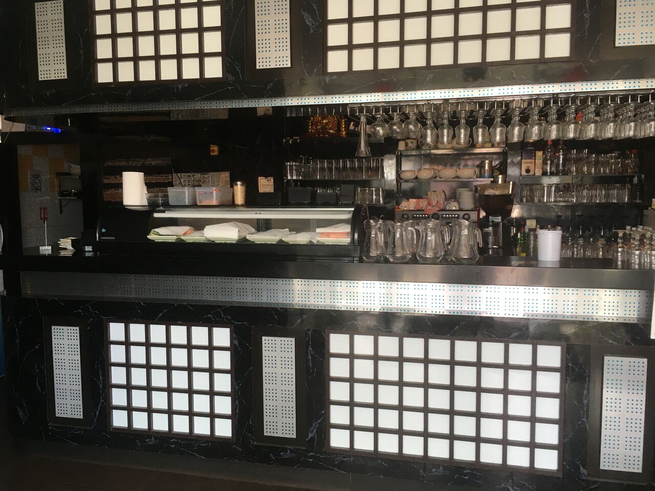 notre comptoir bar à sushis