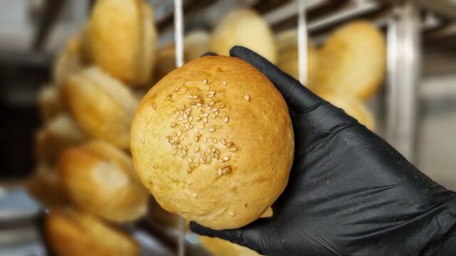 Fabrication de pain buns maison 