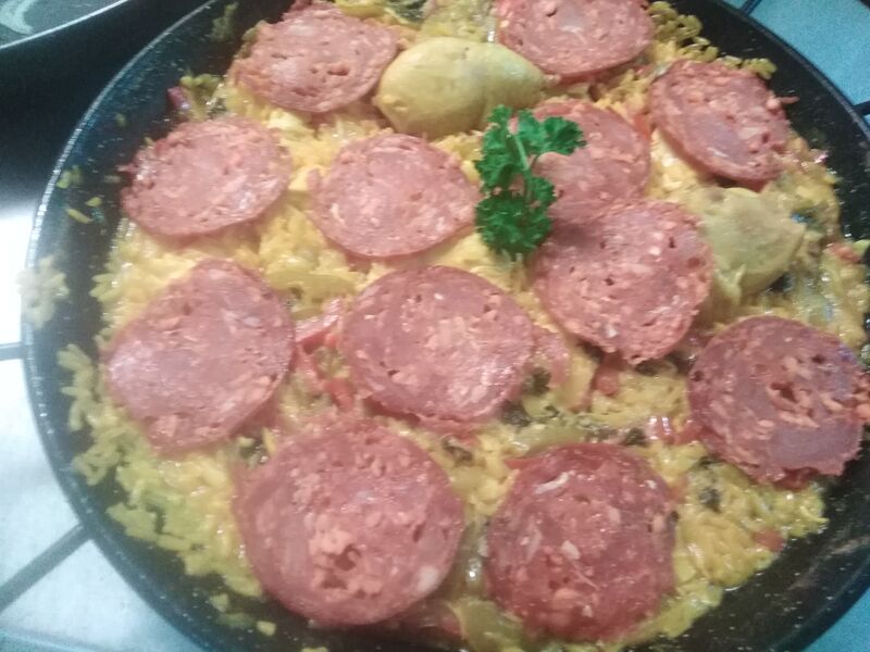 Paella bodega
(poulets chorizo)
