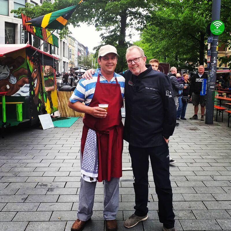 Koch Ziemann und Kabel 1 bei uns für Dreharbeiten auf mehreren Street Food and Music-Festivals in NRW