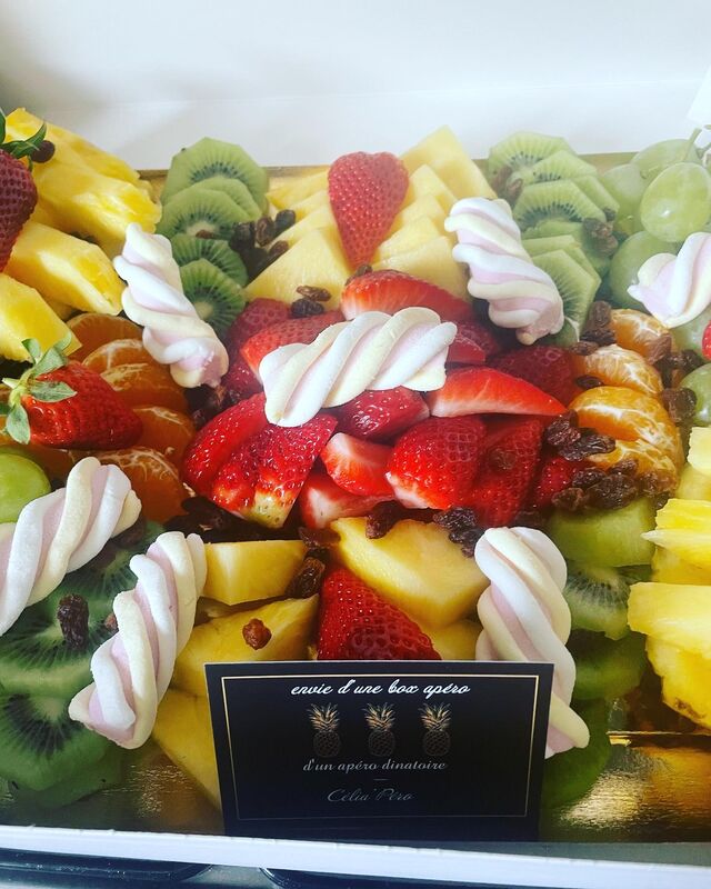 Box fruits frais et son coulis de chocolat