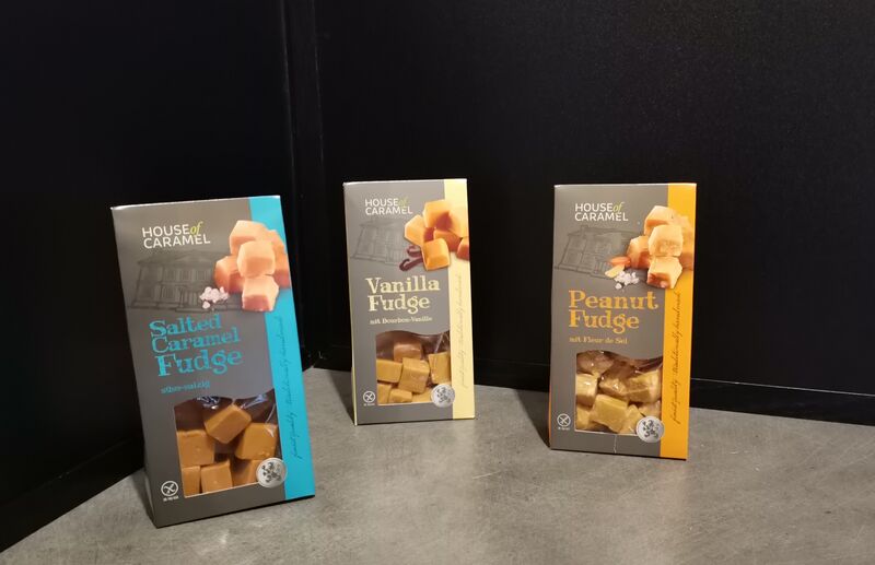 Caramel aux beurre et sel, caramel vanille bourbon et caramel peanut et fleur de sel=3.90€ le sachet de 120g 