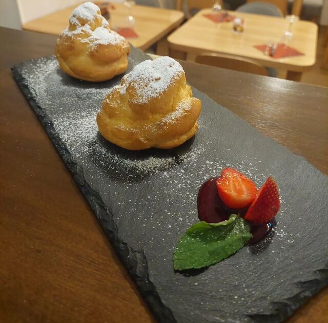 Bigne con la crema pasticcera