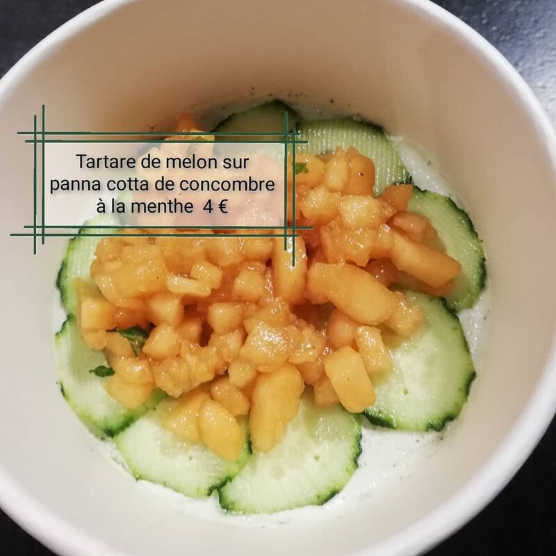 Entrée du 29 juin 2021
Tartare de melon sur panna cotta de concombre à la menthe
