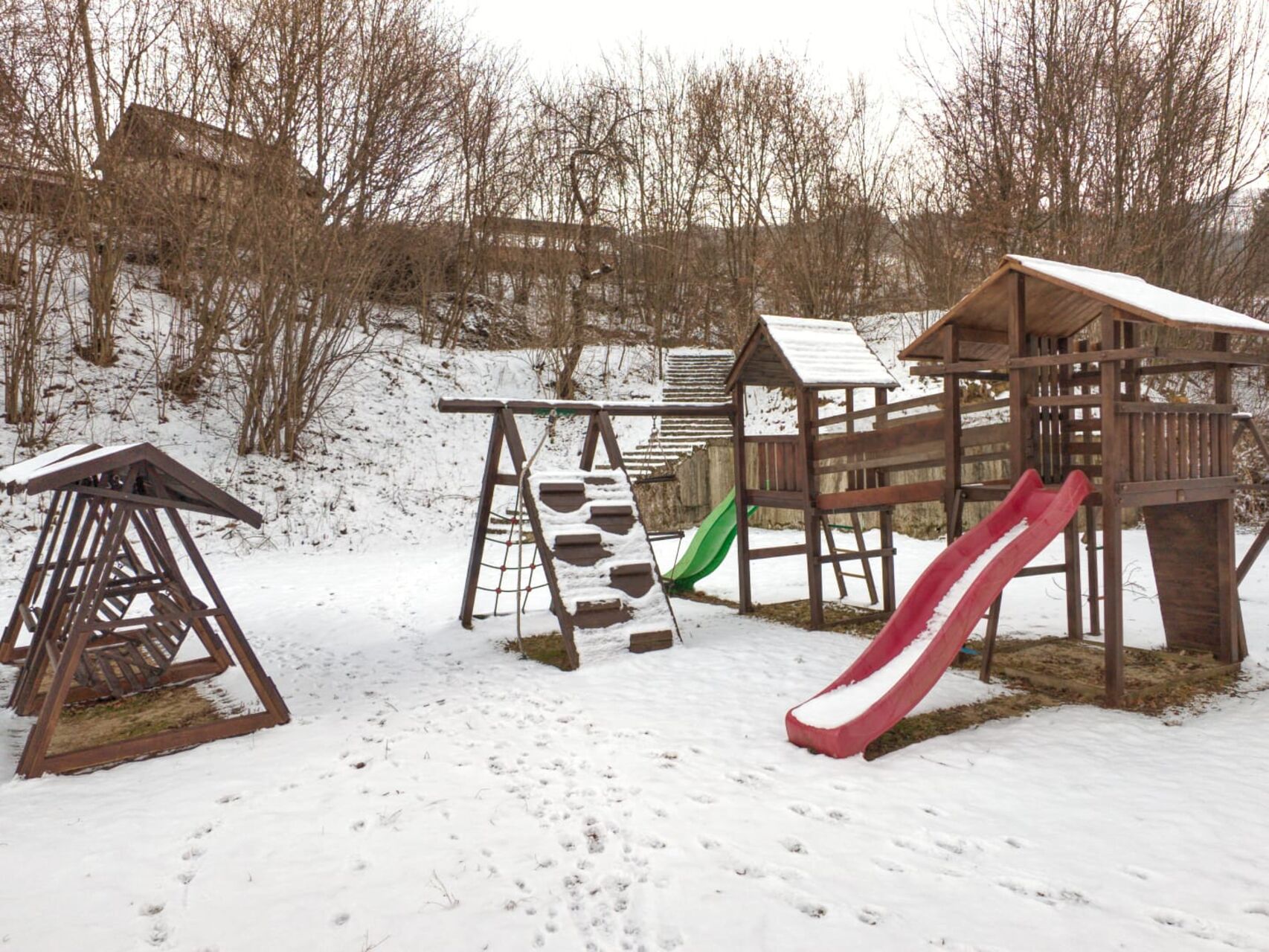 Loc de joacă pentru copii