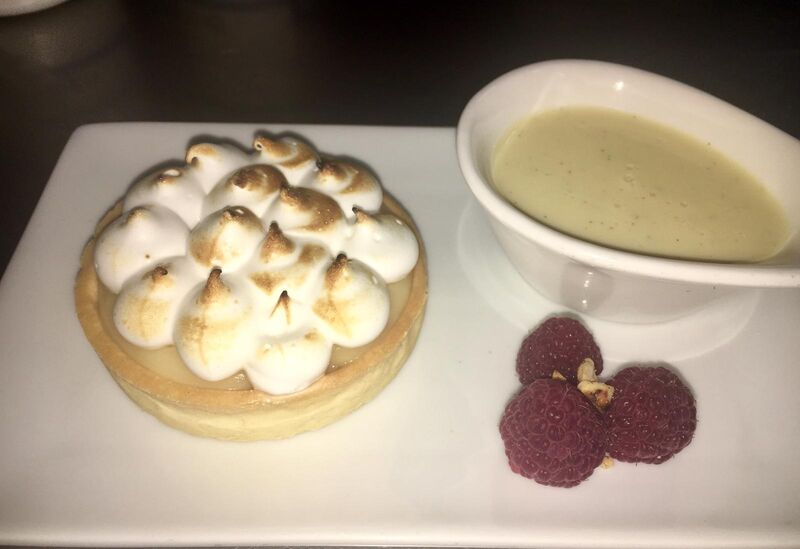 tarta de limon con crema inglesa