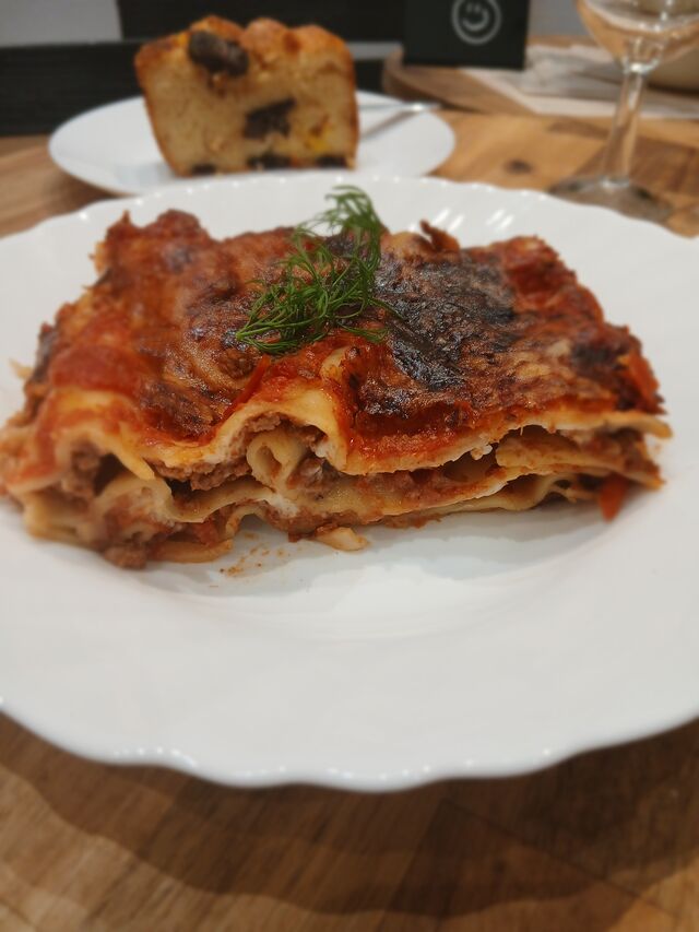 Lasagnes a la bolognese gratinées a l’emmental 