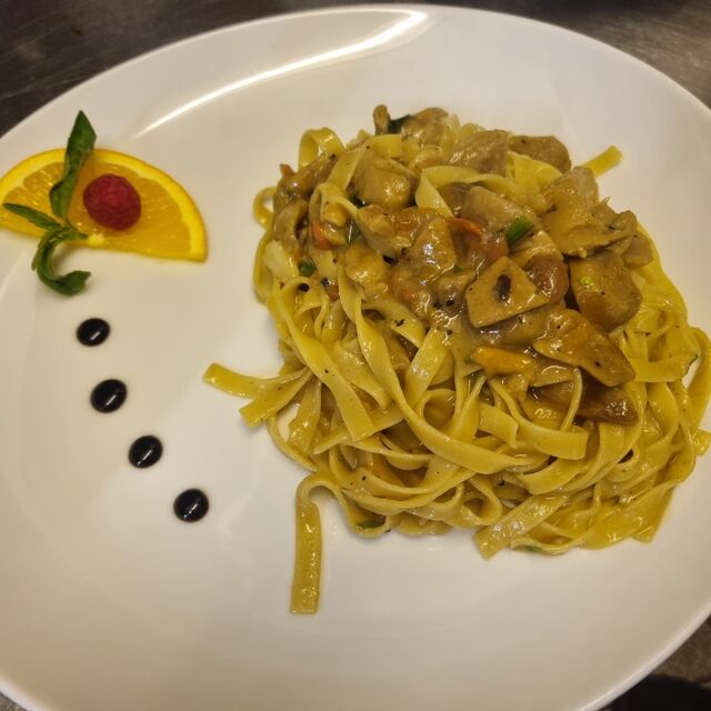 Tagliatelle porcini