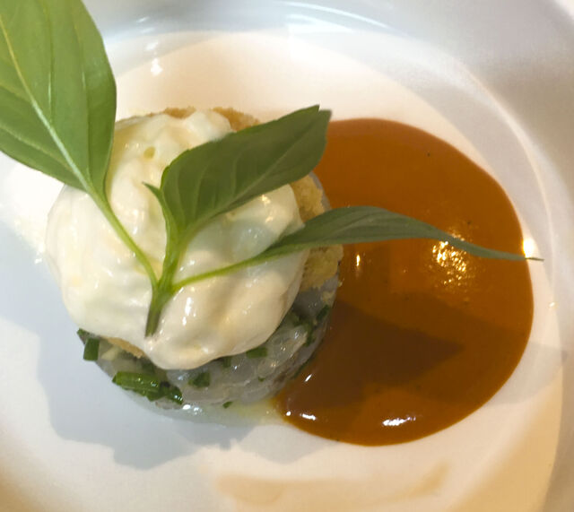 Tartare de scampis, yuzu, péquillos. 