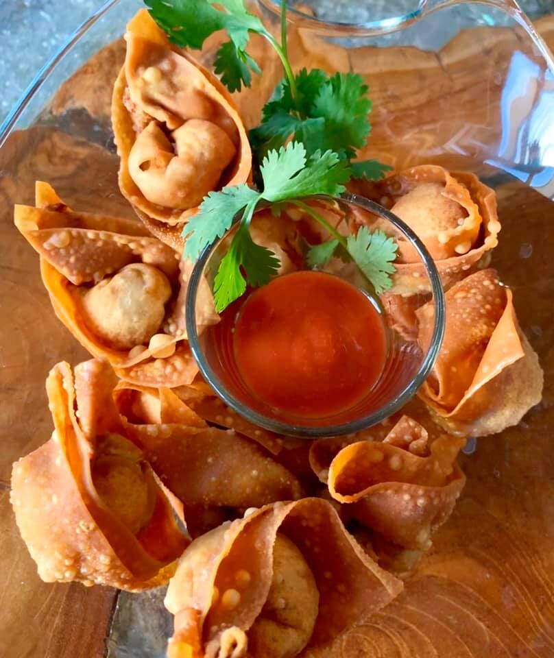 Les Raviolis Frits au Poulet ou au Porc
0,75 € la pièce
Commande Minimum de 10 Raviolis