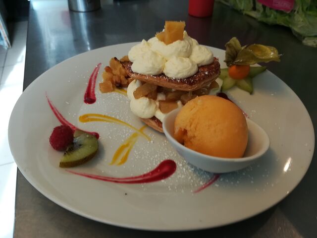 Mille feuille à la crème mascarpone d'ananas et sa glace melon