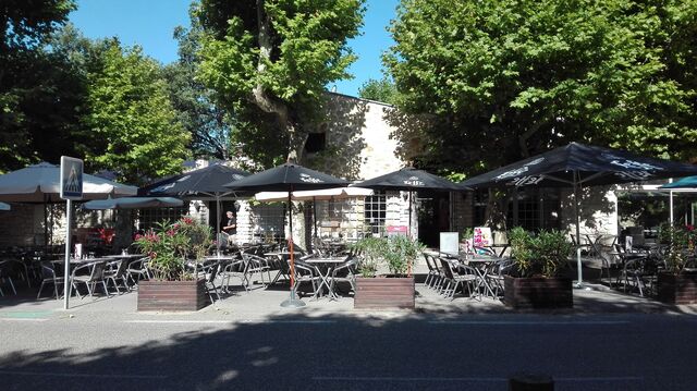 A l'ombre des parasols